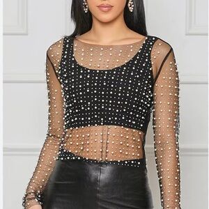 Harper&Ivy Long Sleeve Pearl Embellished Mesh Layering Top